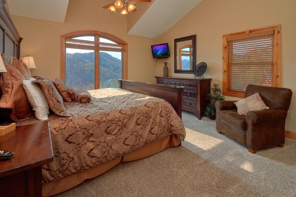Journey'S End, 5 Bedrooms, Sleeps 12, Private Outdoor Pool, Theater, Sauna Sevierville Exterior photo
